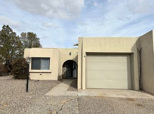 704 Stallion Rd SE, Rio Rancho, NM 87124