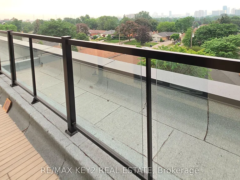 1670 Victoria Park Ave #213 — Photo 9