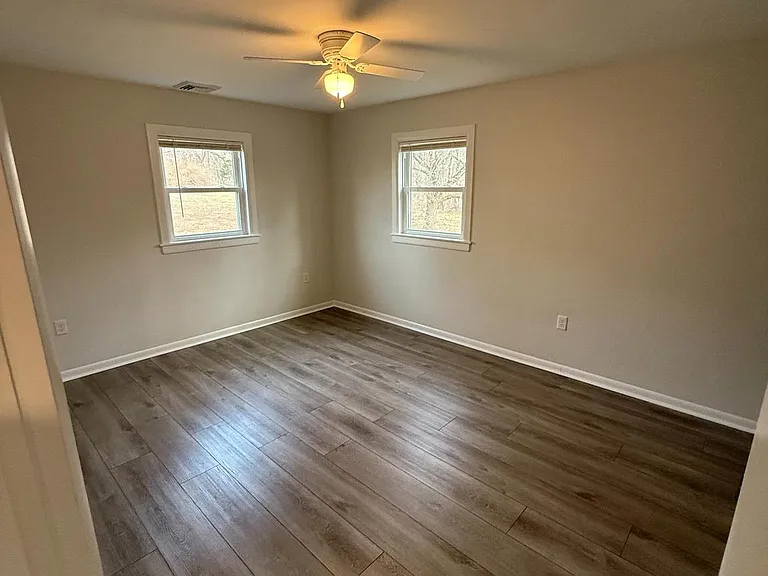 874 Oakdale Dr — Photo 14