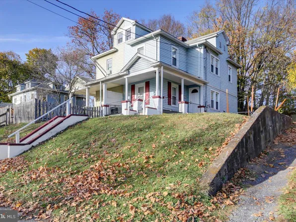 33 E Columbia Rd, Enola, PA 17025