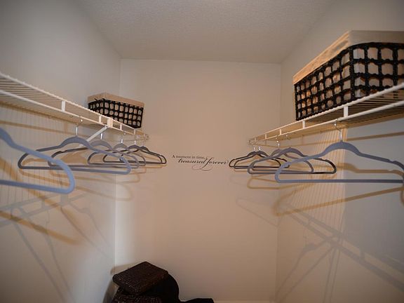 Large Guest Bedroom Closet