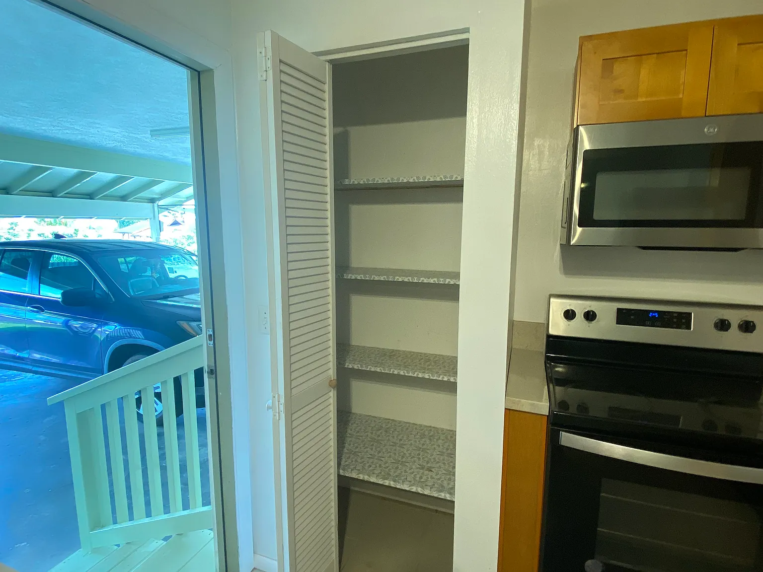 3 bed, 1350 sqft, $2,850 — Photo 4