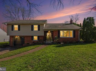 403 Penn Ayr Rd, Camp Hill, PA 17011