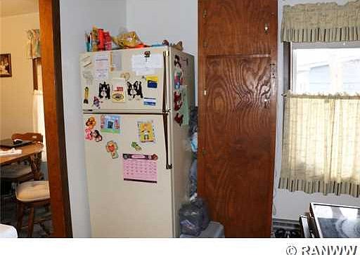 4th image of 117 Meade Ave