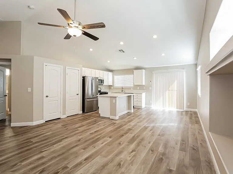 6512 Point Break St — Photo 4