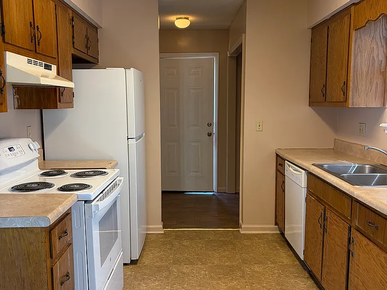 500 S Orange Edwards Blvd #C — Photo 7