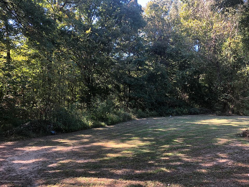 2nd image of 1475 Lee Rd