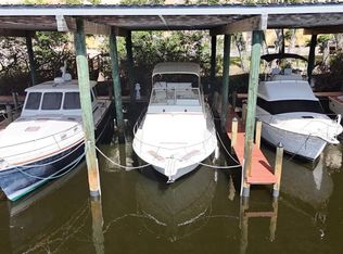 480 Blackburn Point Rd #5, Osprey, FL 34229