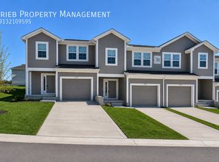 3213 N 103rd Pl BUILDING 35, Kansas City, KS 66109