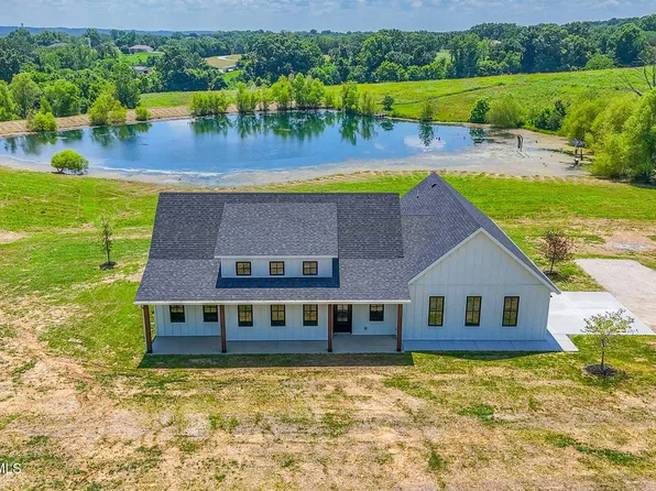 5306 Tebbetts View Dr, Tebbetts, MO 65080