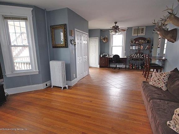 5th image of 322 Jewett Ave
