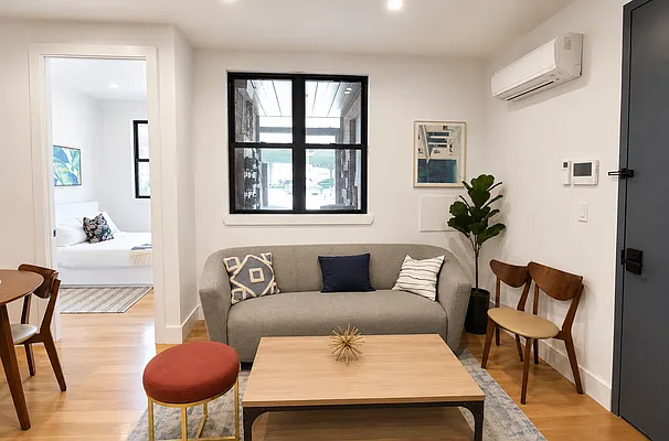 Living room, photo 3
