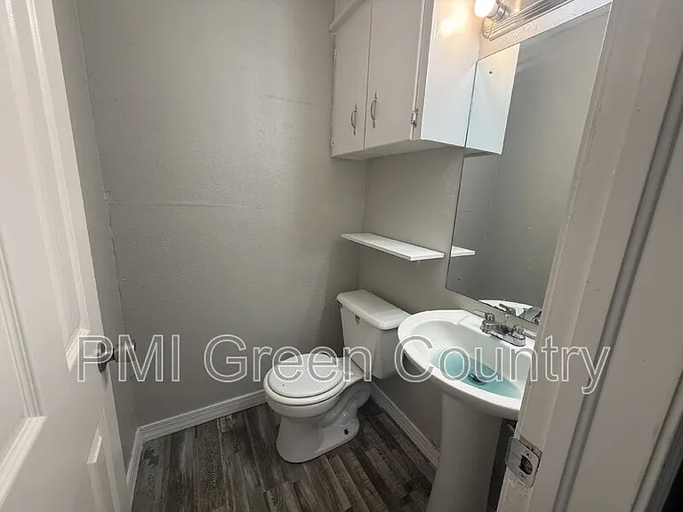 3425 S 114th East Ave — Photo 17