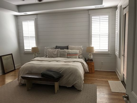 4th image of 3401 Colebrook Dr