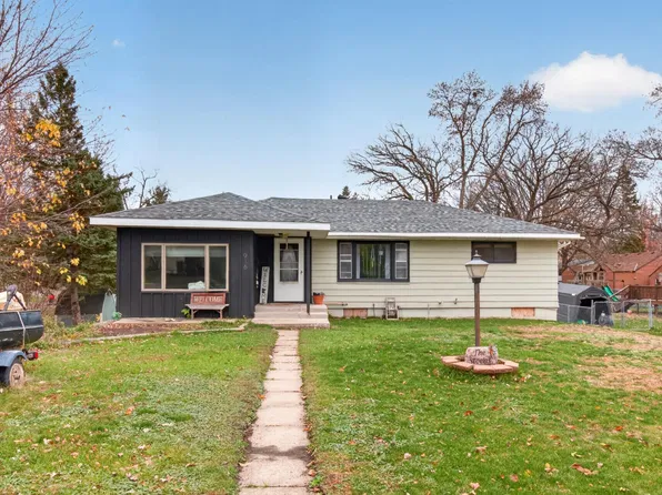 916 N Buse St, Fergus Falls, MN 56537