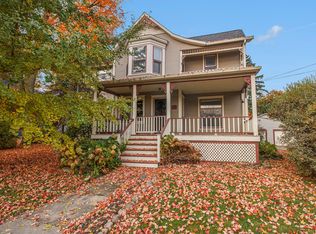 233 N Grand St, Fowlerville, MI