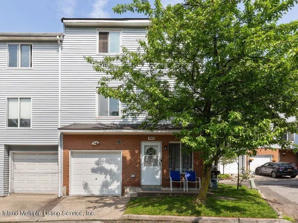 723 Ilyssa Way, Staten Island, NY 10312