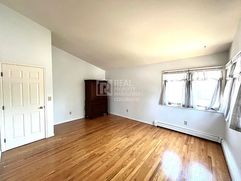 1220 N Weber St — Photo 15