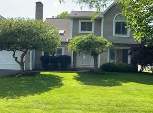 11 Silkwood Cir, Spencerport, NY 14559