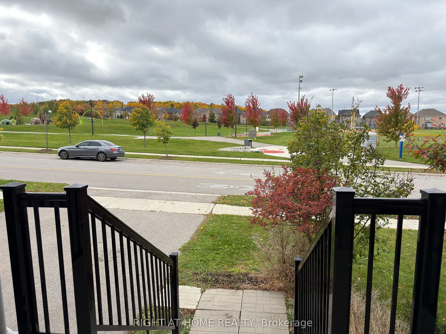 4 bed, $3,600 — Photo 2