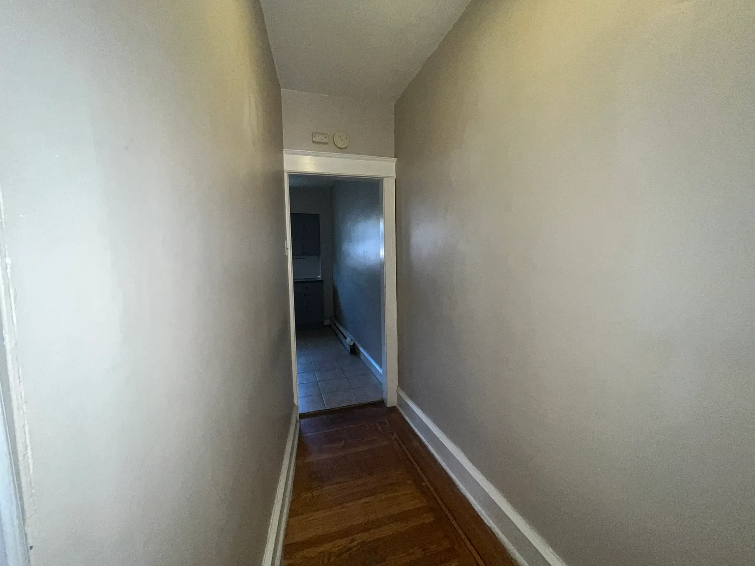 1 bed, 800 sqft, $900 — Photo 3
