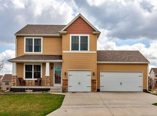 412 SE 12th St, Grimes, IA 50111
