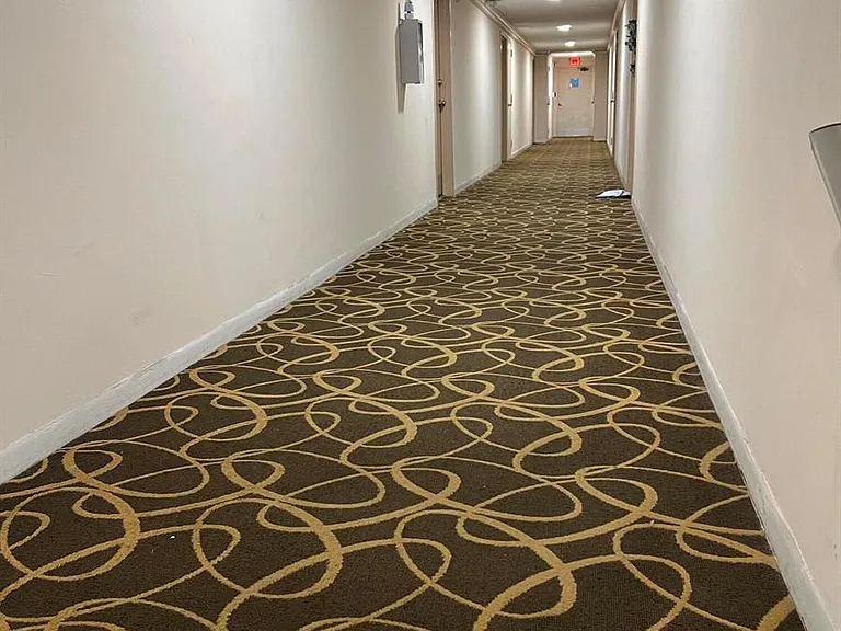 480 Executive Center Dr #2D — Photo 15