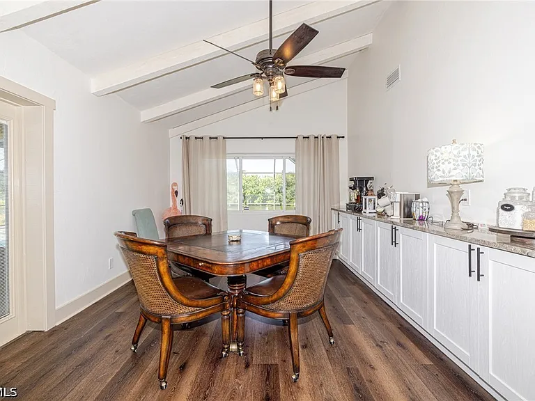 2507 Lakeview Dr — Photo 22