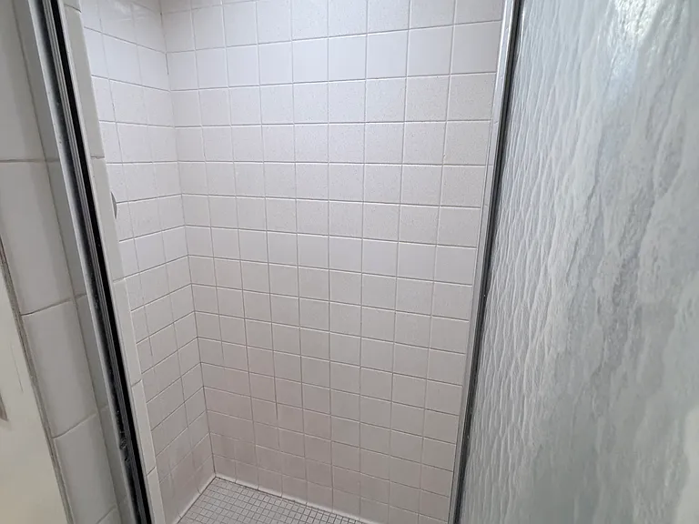 16101 Salem St — Photo 22
