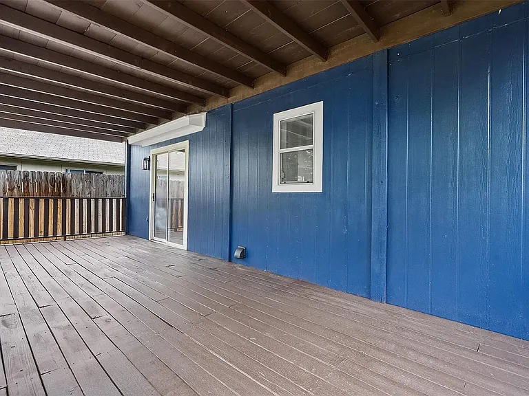 17129 Hamilton Point Cir — Photo 19