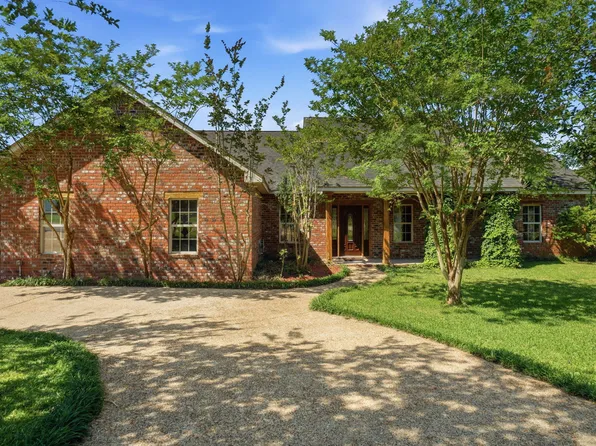 563 Scruggs Rd, Sumrall, MS 39482