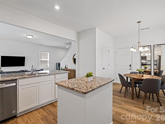 3rd image of 11012 Wickenden Way