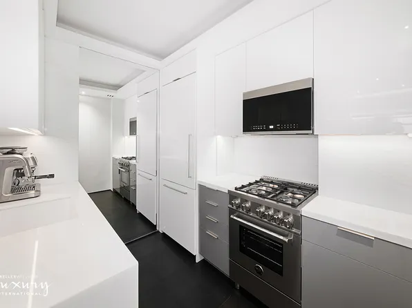 721 5th Avenue image 6 of 14