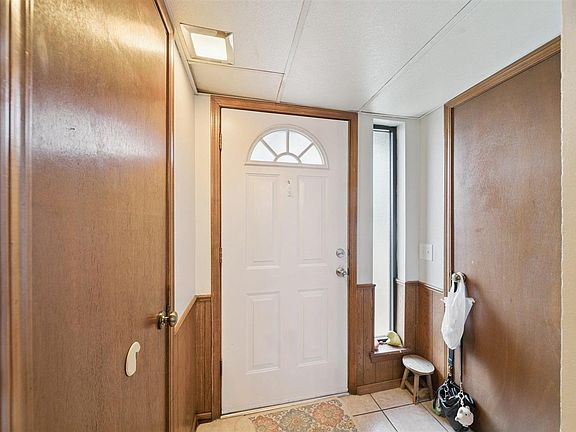 3rd image of 1400 N Perkins Rd