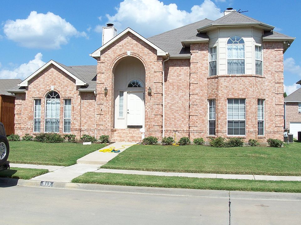 1st image of 913 Birkshire Dr