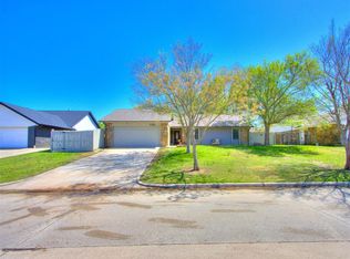 950 Buckwood Dr, Choctaw, OK 73020