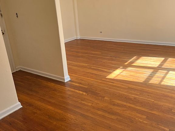 2nd image of 14209 Barclay Ave #6B