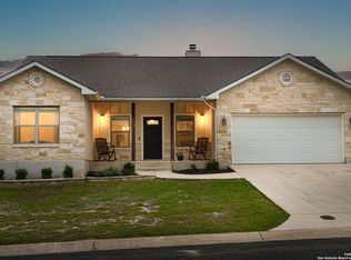 706 Northern Red Oak Ln, Fredericksburg, TX 78624
