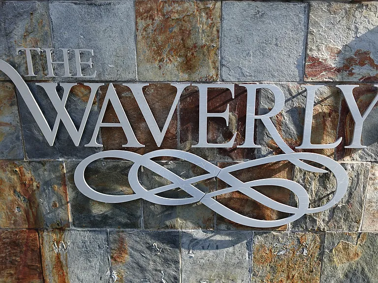 The Waverly — Photo 10