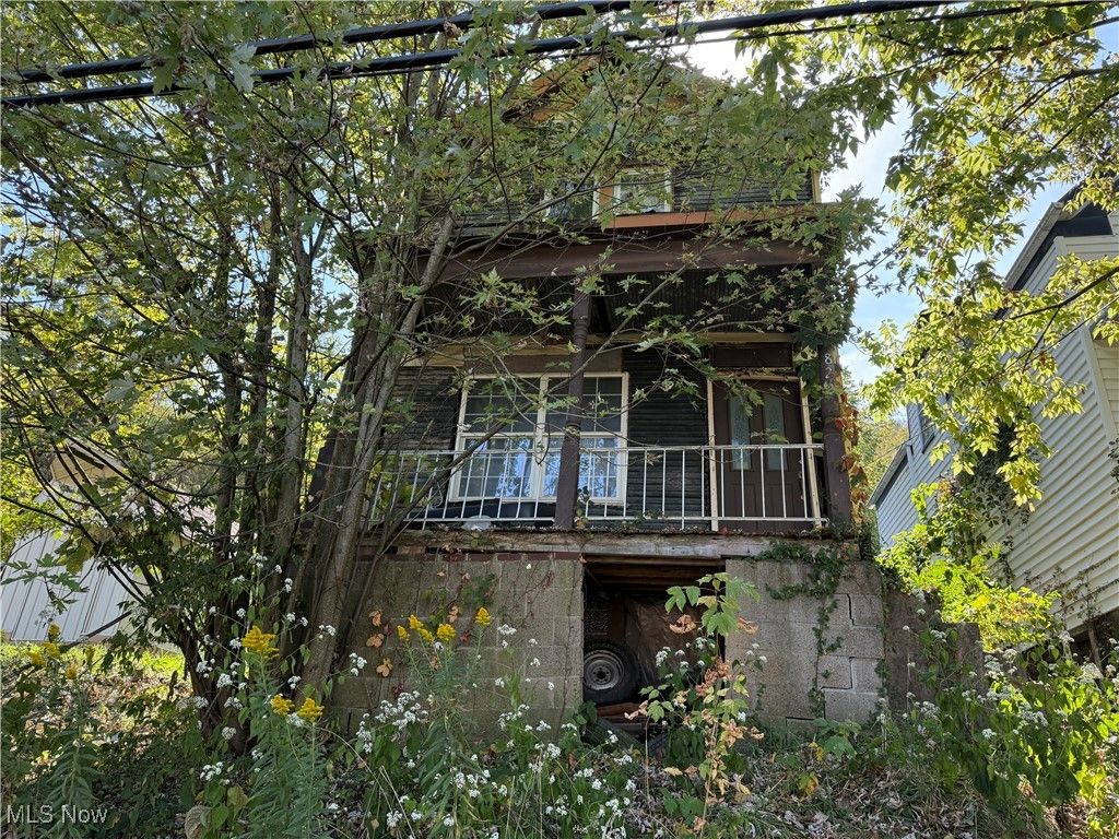 822 W Bennett St, Bridgeport, OH