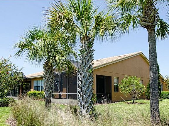 3rd image of 2394 Palm Tree Dr