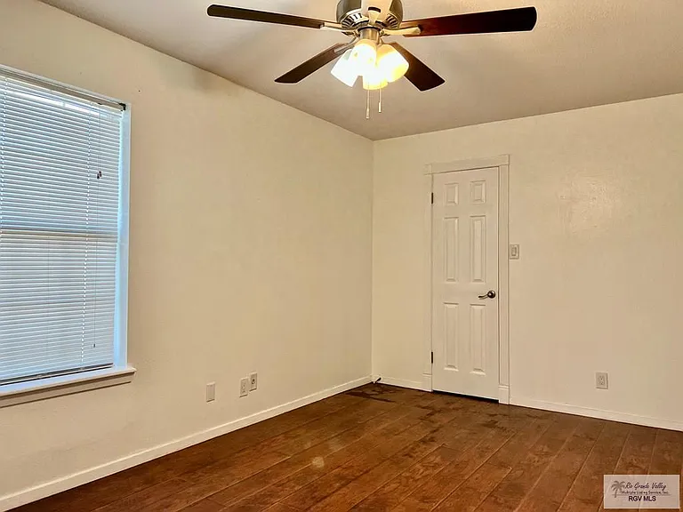 3908 Las Palmas Cir — Photo 21