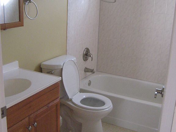 5th image of 19 Twyford La
