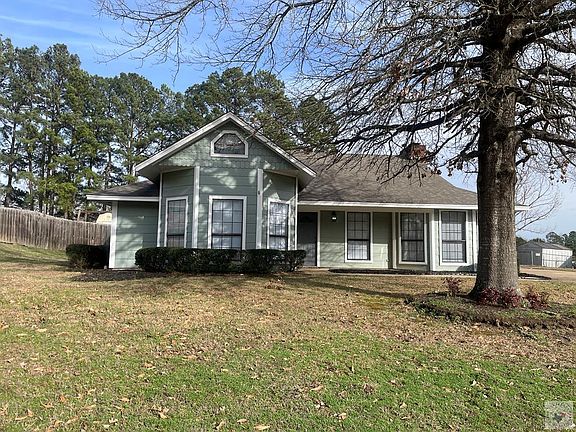 3rd image of 4 Timber Ridge Dr