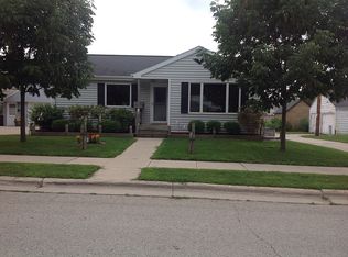 712 Adams St, Algoma, WI 54201