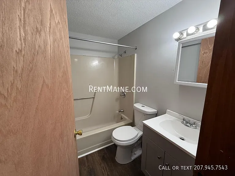 381 Pine St #4 — Photo 13