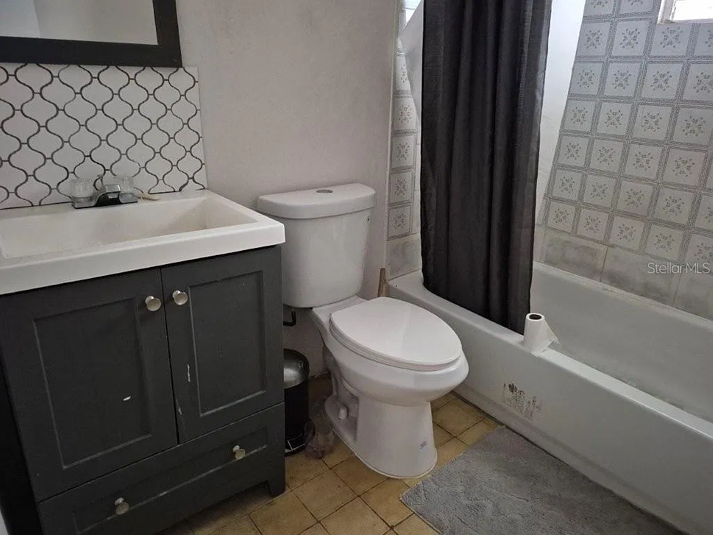 2 bed, 1.0 bath, 500 sqft, $900 — Photo 4