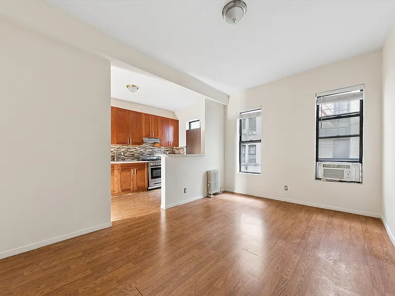 171 Meserole St #6 — Photo 6