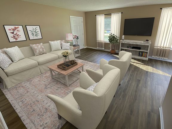 3rd image of 922 Beau Ct