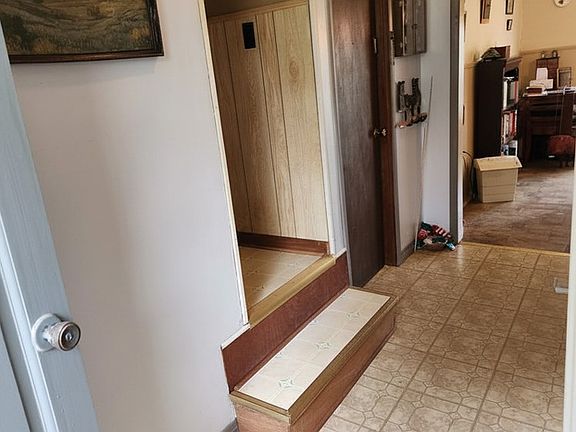 4th image of 5213 Hillrose Dr